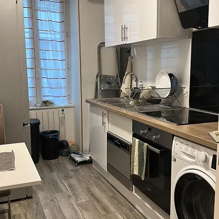 Δωμάτια σε οικογενειακή κατοικία Toproom *